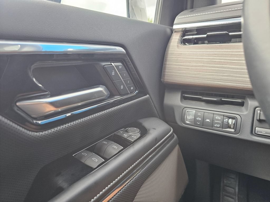 2025 GMC Sierra EV Base