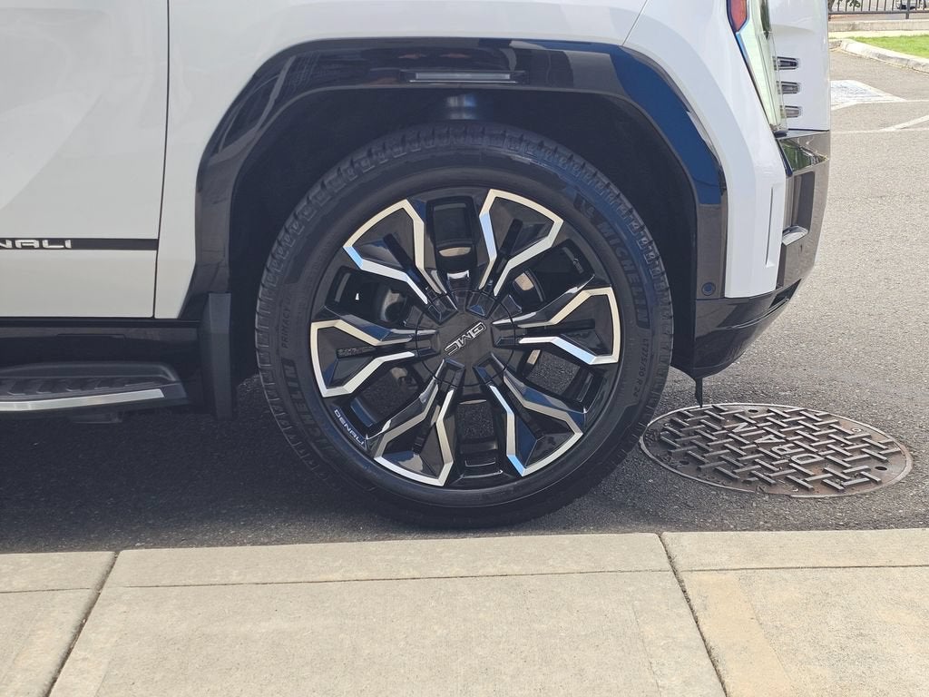 2025 GMC Sierra EV Base