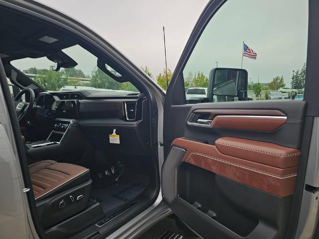 2026 GMC Sierra 3500 HD Denali Ultimate DRW