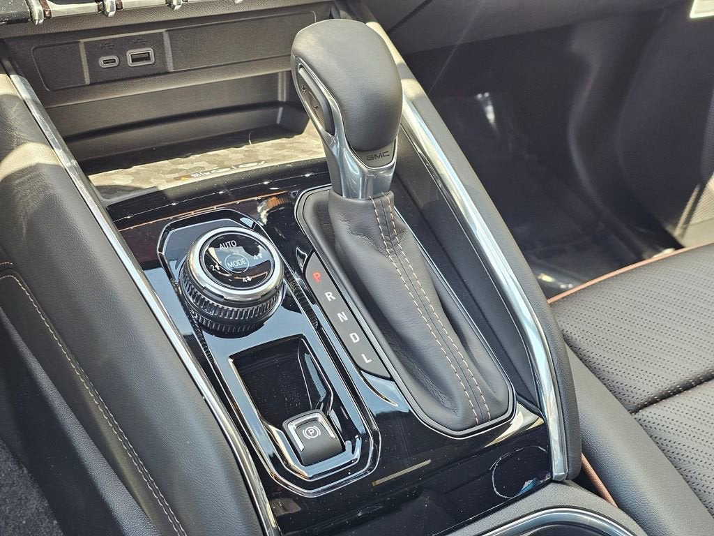 2026 GMC Canyon Base