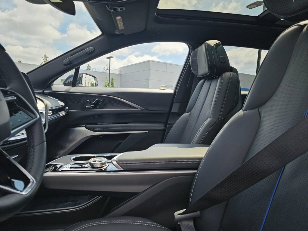 2024 Cadillac LYRIQ Base