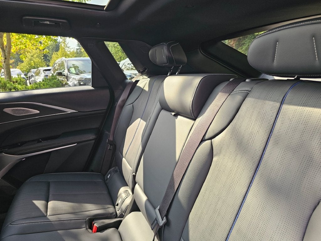 2024 Cadillac LYRIQ Base