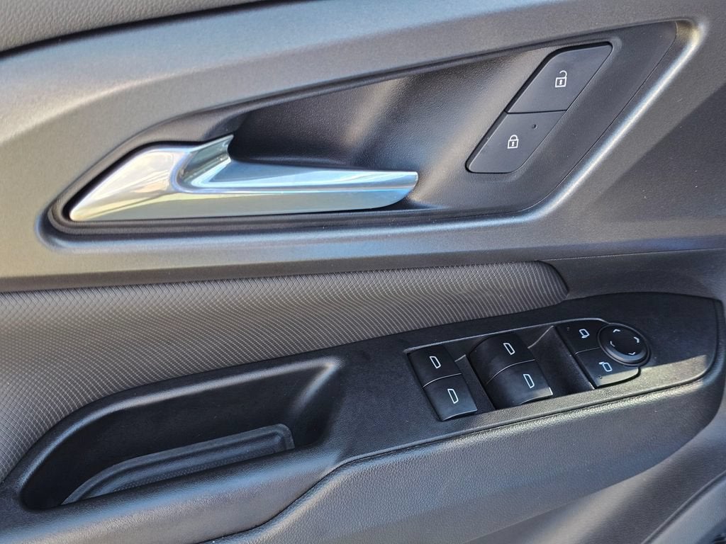 2025 Chevrolet Equinox EV Base