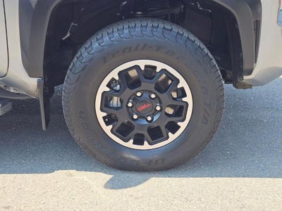 2024 Toyota Tacoma 4WD SR5
