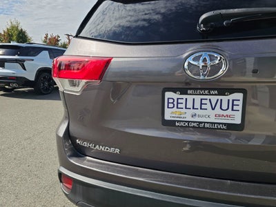 2019 Toyota Highlander Base