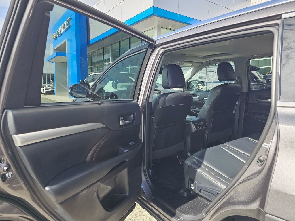 2019 Toyota Highlander Base