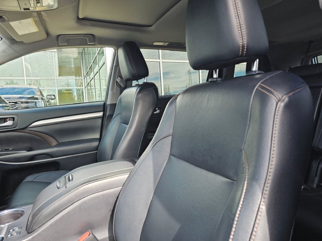 2019 Toyota Highlander Base