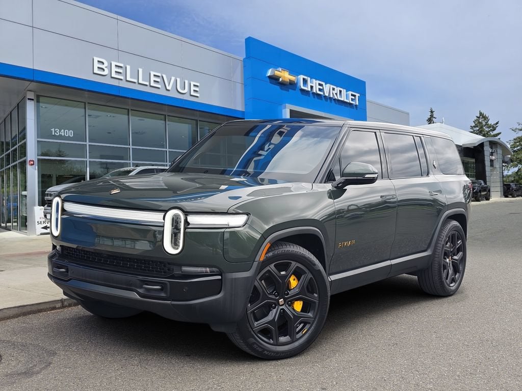 2025 RIVIAN R1S Base
