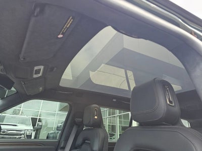 2025 RIVIAN R1S Base