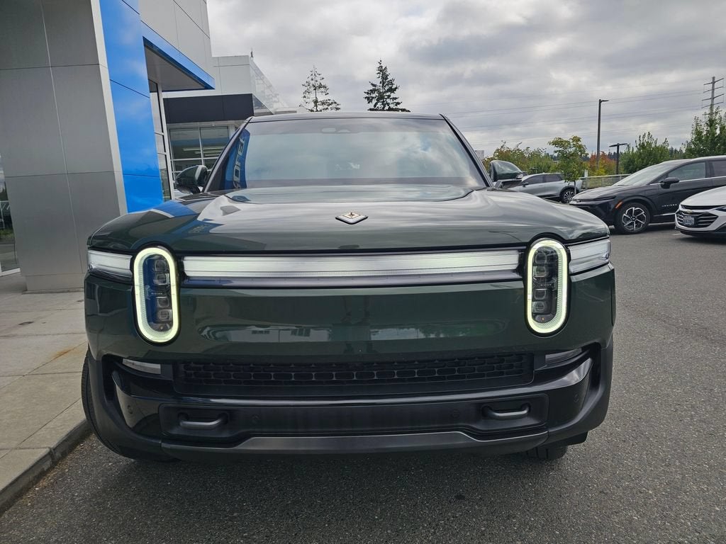 2025 RIVIAN R1S Base