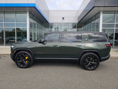 2025 RIVIAN R1S Base