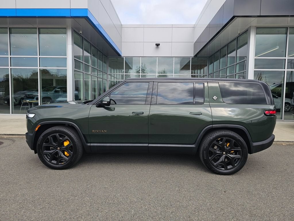 2025 RIVIAN R1S Base