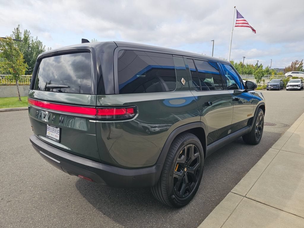 2025 RIVIAN R1S Base