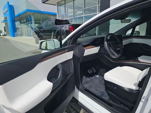 2024 Tesla Model X Base