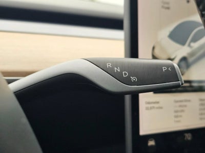 2022 Tesla Model Y Base