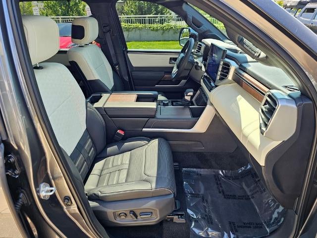 2025 Toyota Sequoia SR5