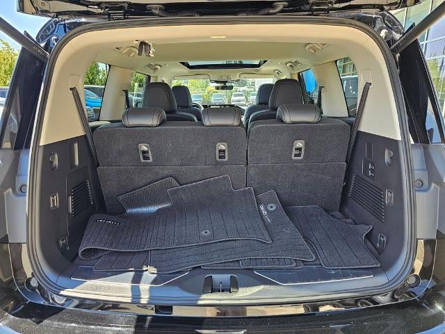 2025 INFINITI QX80 PURE