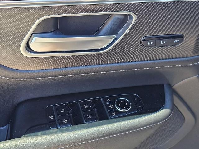 2025 INFINITI QX80 PURE