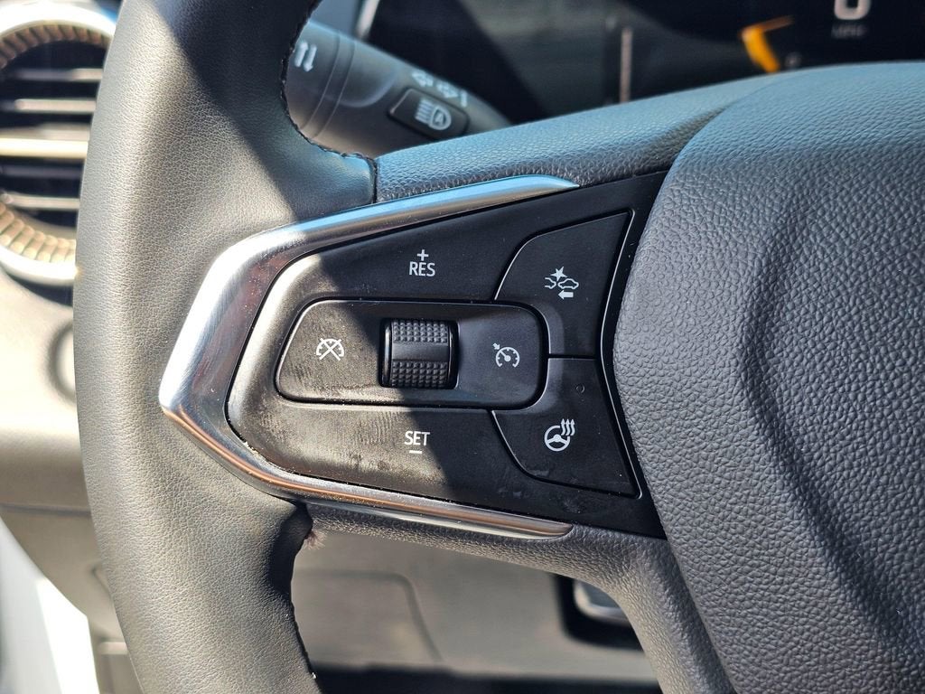 2025 Chevrolet Trax Base
