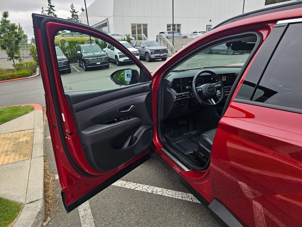 2025 Hyundai Tucson Hybrid Base