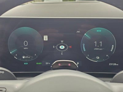 2025 Hyundai Tucson Hybrid Base