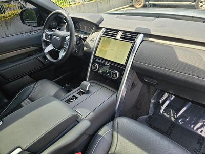 2023 Land Rover Discovery HSE R-Dynamic
