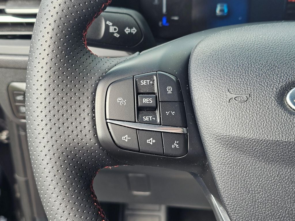2025 Ford Escape Hybrid ST-Line Select