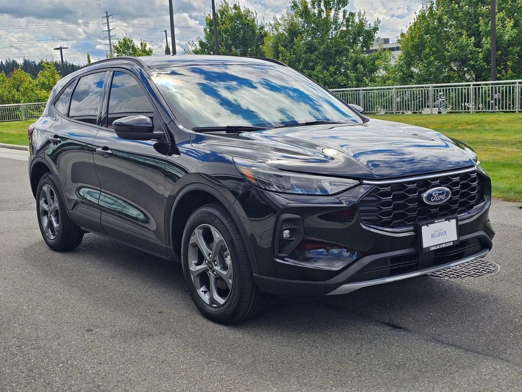 2025 Ford Escape Hybrid ST-Line Select