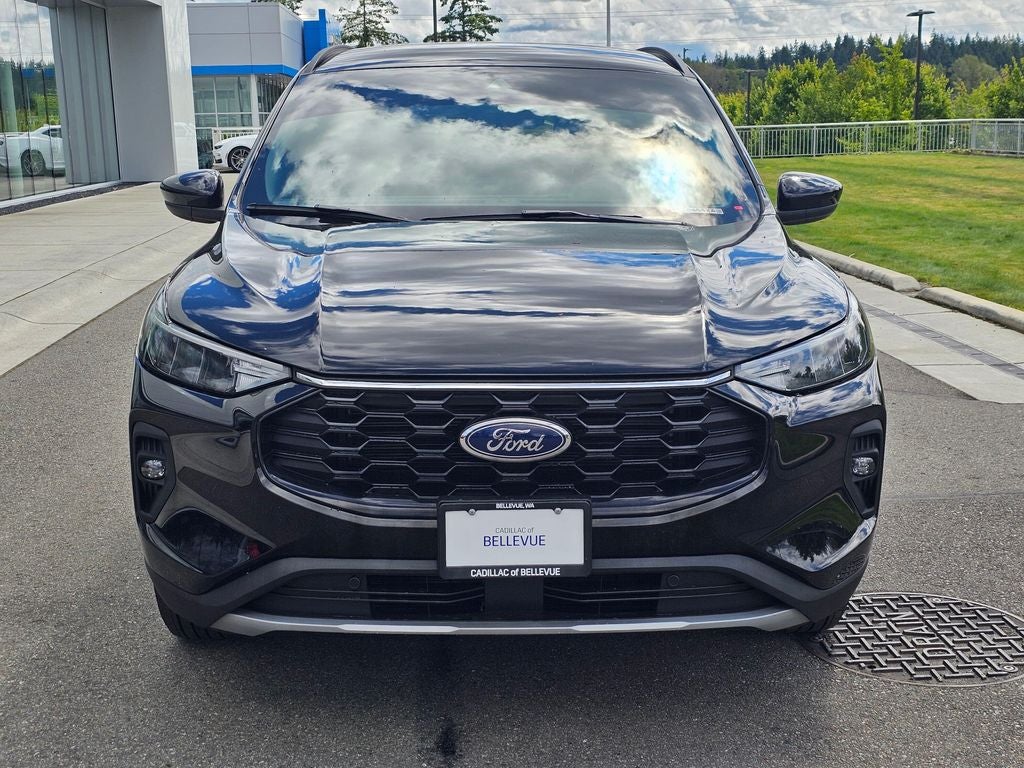 2025 Ford Escape Hybrid ST-Line Select