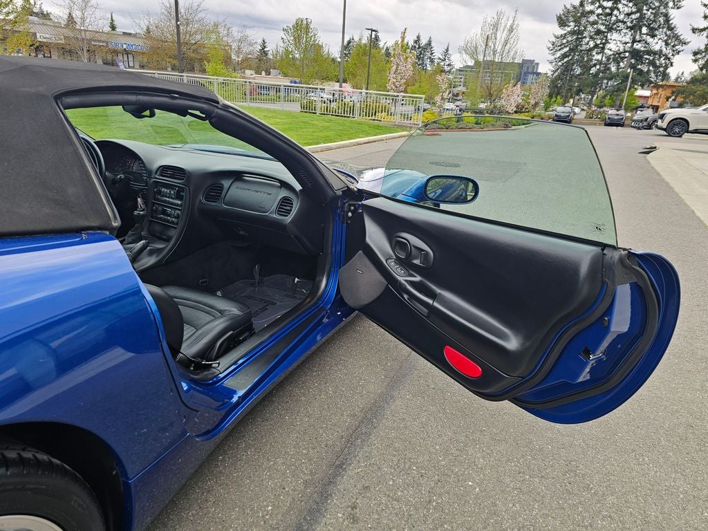 2002 Chevrolet Corvette Base