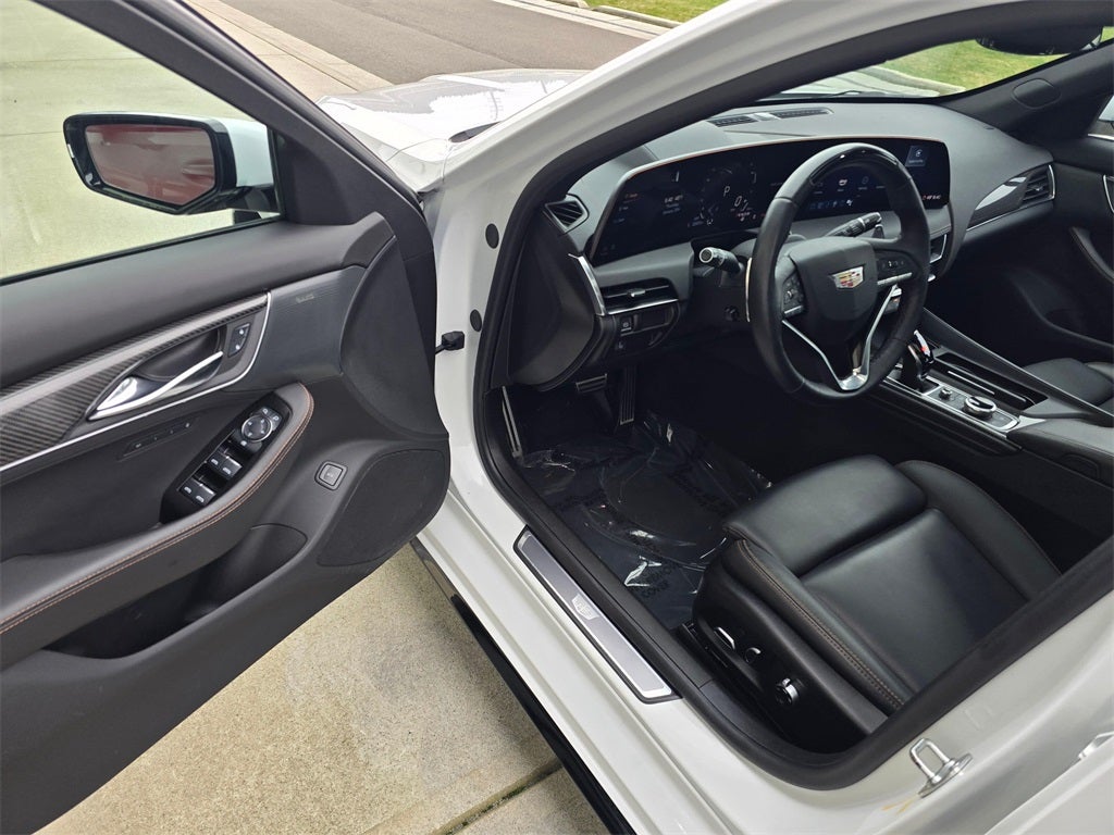 2025 Cadillac CT5 Sport