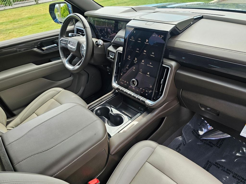 2025 GMC Yukon Elevation