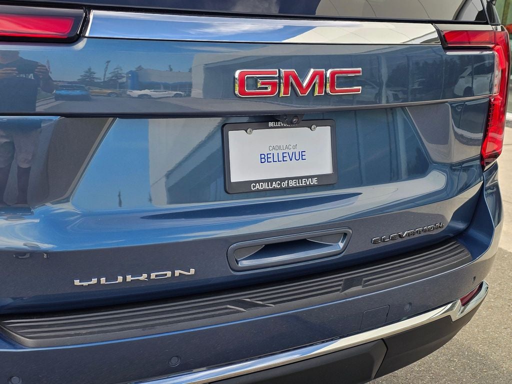2025 GMC Yukon Elevation