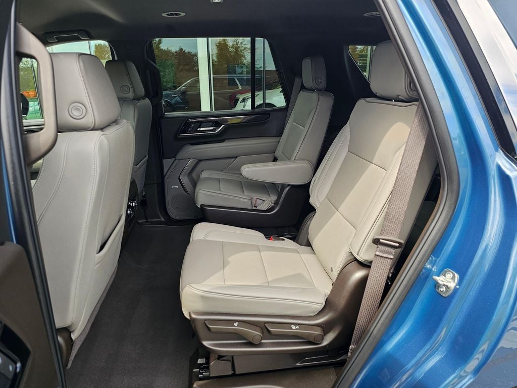 2025 GMC Yukon Elevation