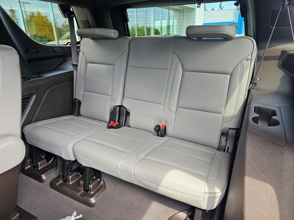 2025 GMC Yukon Elevation