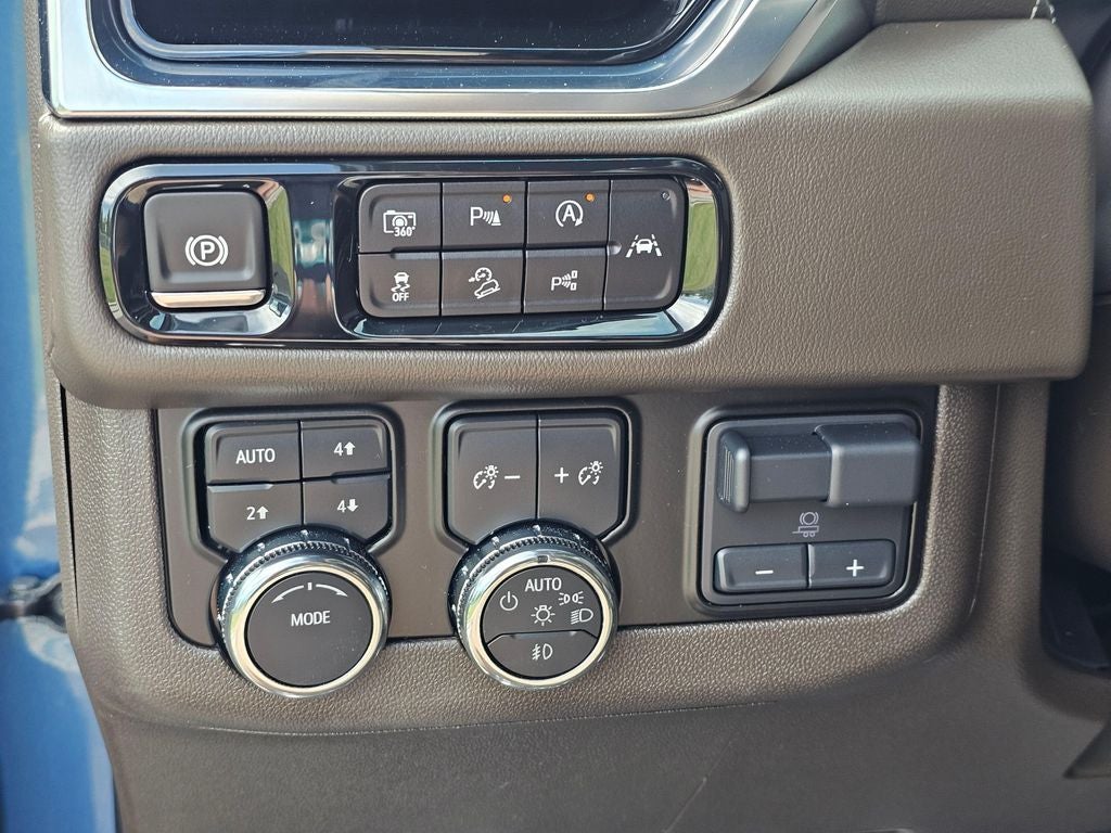 2025 GMC Yukon Elevation