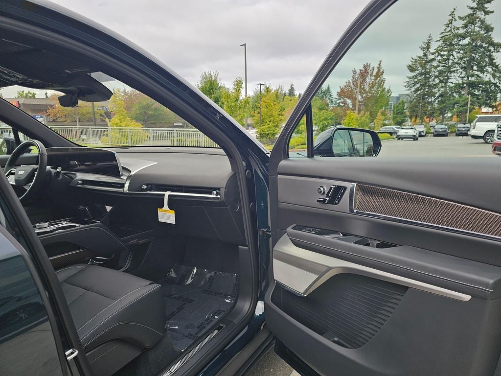 2027 Cadillac VISTIQ Luxury