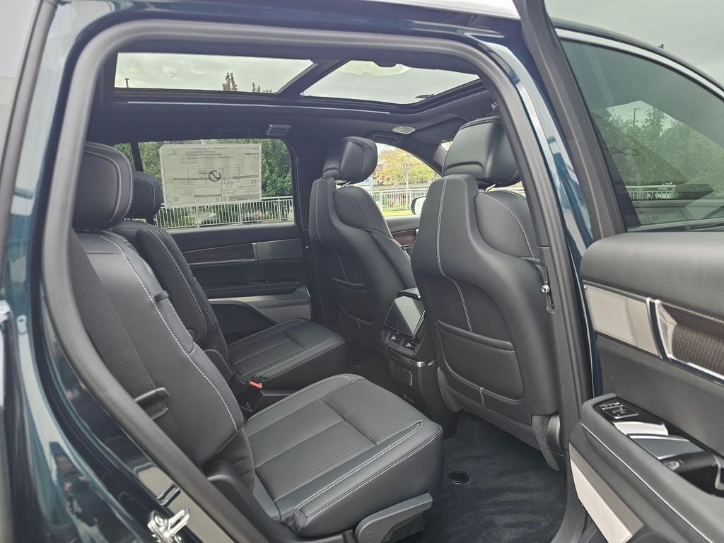 2027 Cadillac VISTIQ Luxury