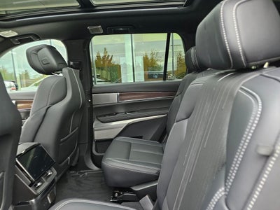 2027 Cadillac VISTIQ Luxury