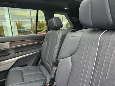 2027 Cadillac VISTIQ Luxury