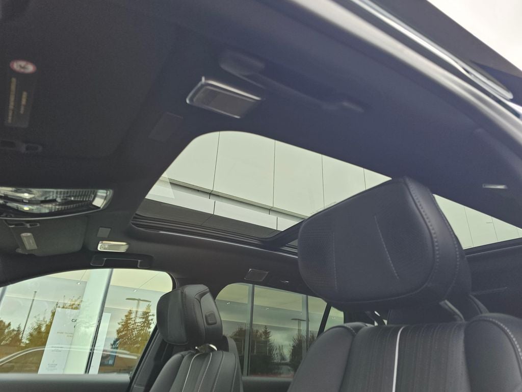 2027 Cadillac VISTIQ Luxury