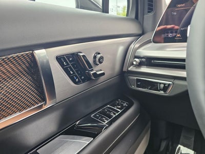 2027 Cadillac VISTIQ Luxury