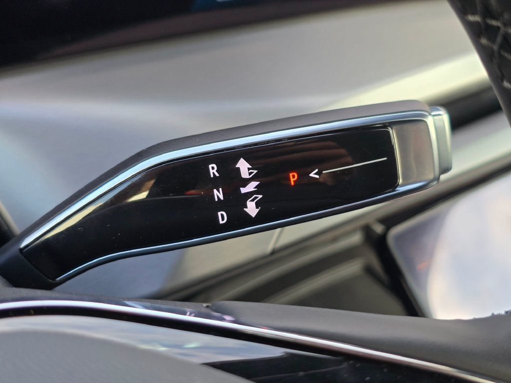 2027 Cadillac VISTIQ Luxury