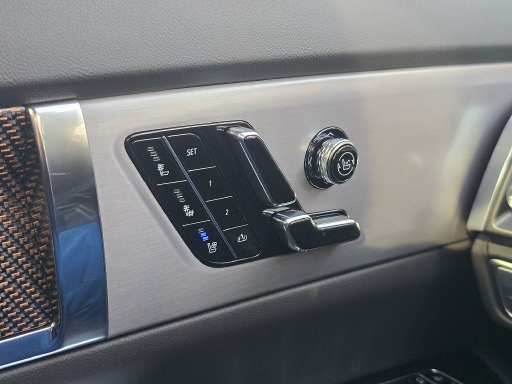 2027 Cadillac VISTIQ Luxury