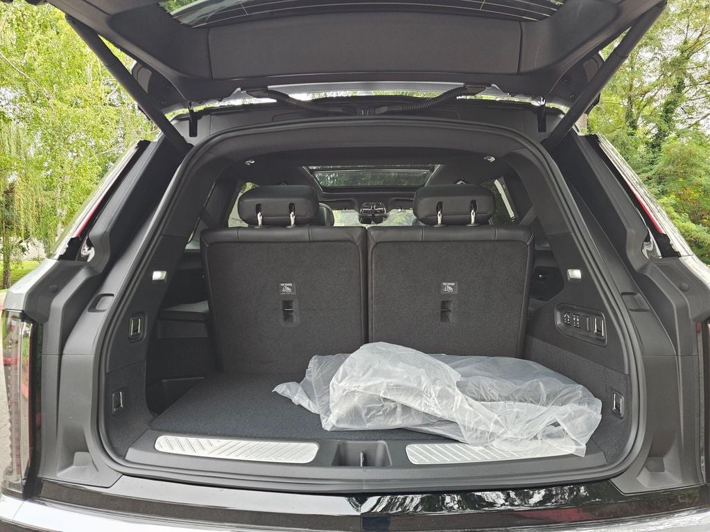 2027 Cadillac VISTIQ Luxury