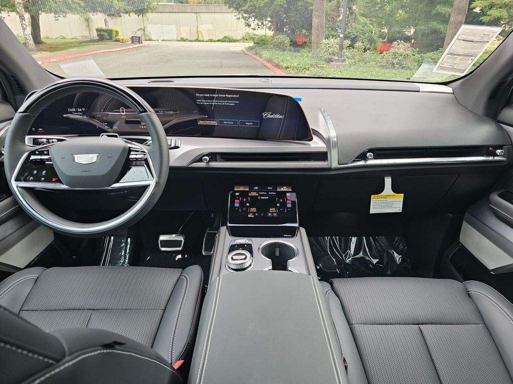 2027 Cadillac VISTIQ Luxury