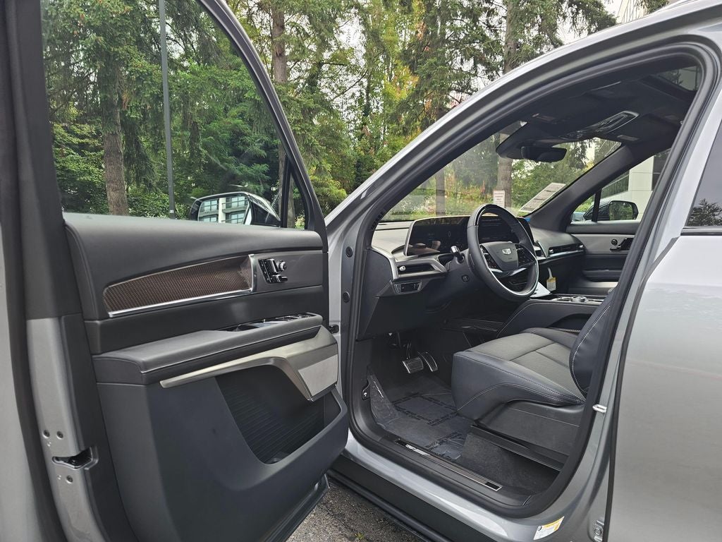 2027 Cadillac VISTIQ Luxury