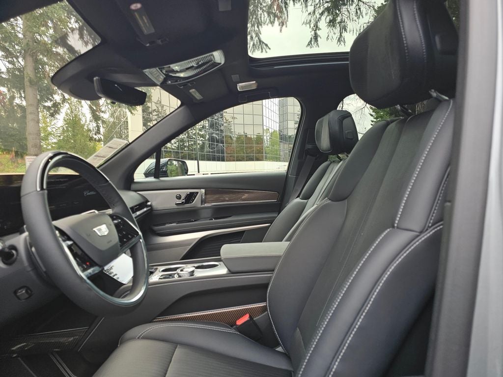 2027 Cadillac VISTIQ Luxury