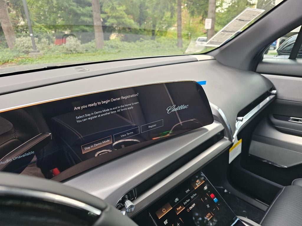 2027 Cadillac VISTIQ Luxury