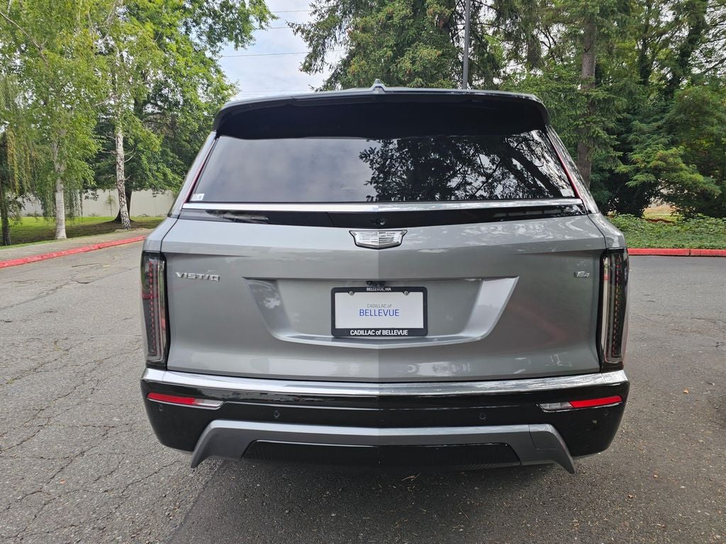 2027 Cadillac VISTIQ Luxury